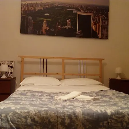 לינה וארוחת בוקר Centro 3*