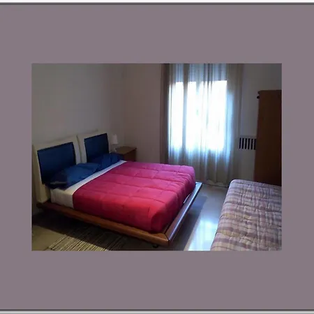 Centro לינה וארוחת בוקר 3*