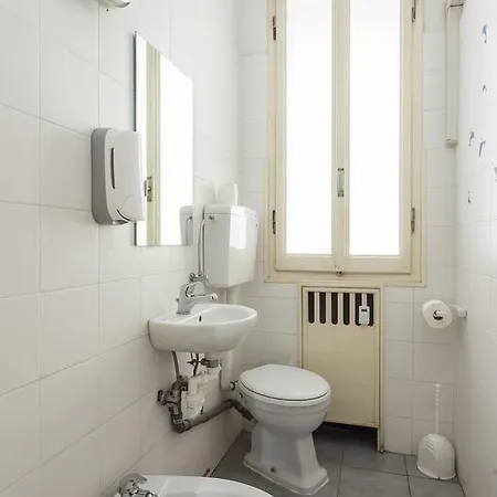 Oda ve Kahvaltı Centro 3*